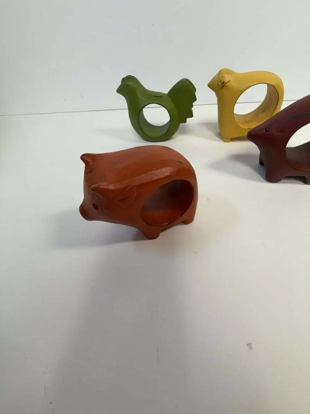 Set of 4 Vintage Hand-Carved Painted Wooden Animal Napkin Rings‎